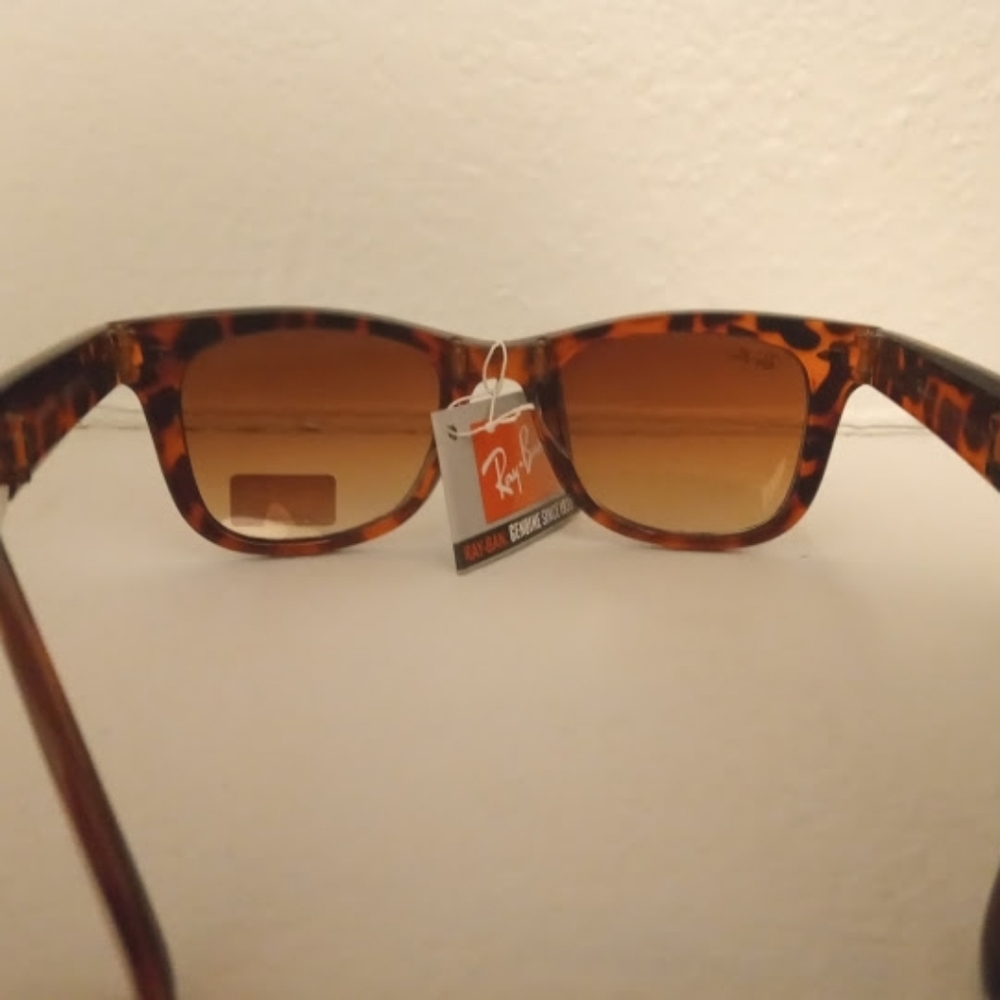 Sunglasses - Picture 5 of 5